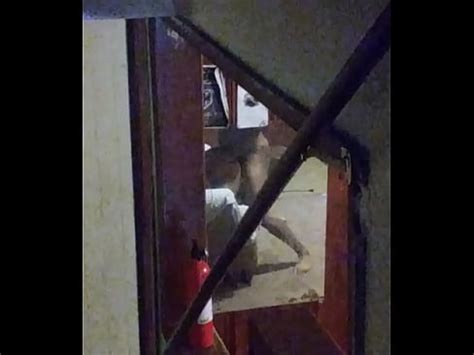 Espiando a un botín golpeado XVIDEOS