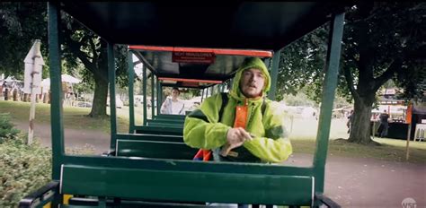 Juicy Gay Feat Sxlly Gucci Pain Prod Mantra Video Rap De