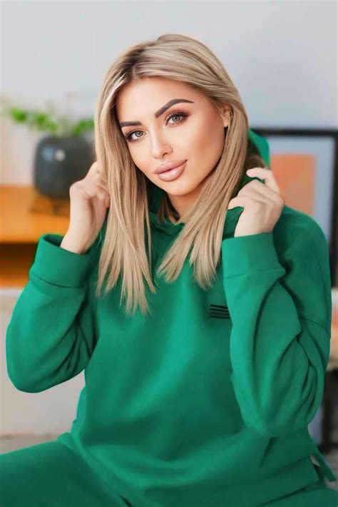 Gorgeous Anna Y O From Kharkov With Blonde Hair Id Ladadate