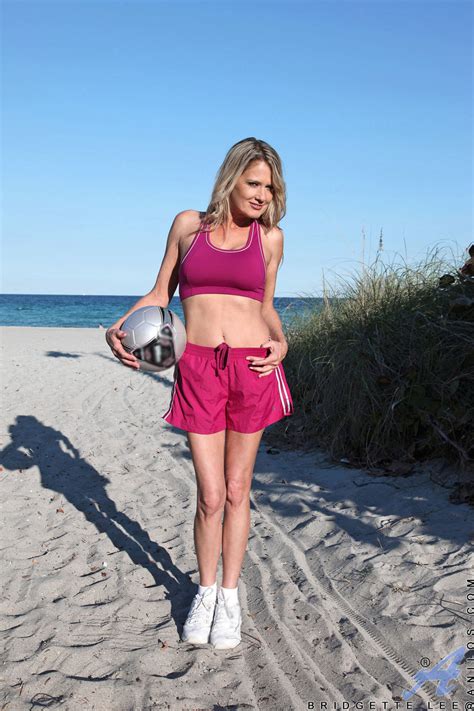 Blonde Athlete Bridgette Lee Shows Off Her Big Areolas Fingers Herself Coedcherry