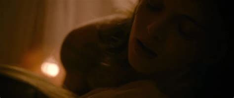 Heather Graham Reyna De Courcy Wetlands In English Porn Xhamster