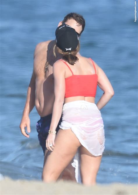 Katherine Schwarzenegger Nude OnlyFans Leaks Fappening FappeningBook