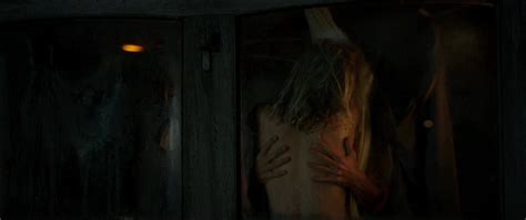 Naked Evelien Bosmans In Marina