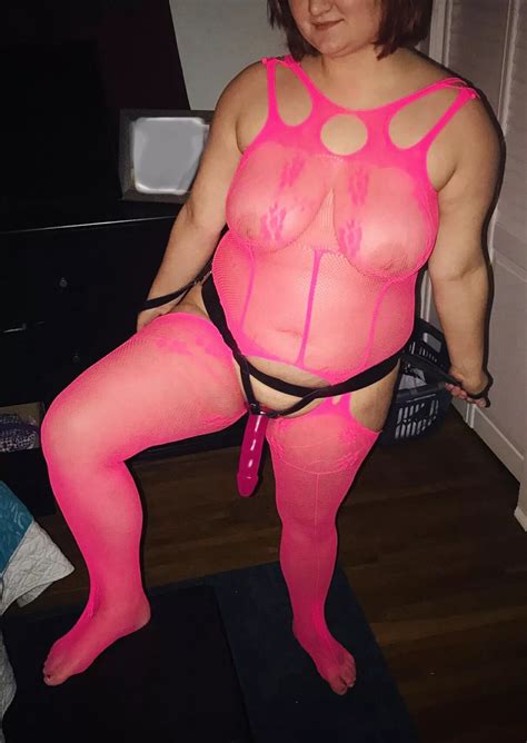 Pretty In Pink Nudes Strapon NUDE PICS ORG