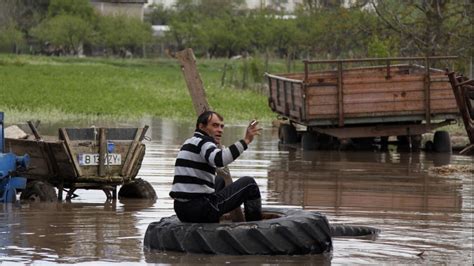 Codul Rosu De Inundatii A Fost Ridicat Apele Au Lasat Prapad In Urma