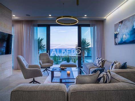 Moderna Vila S Bazenom 354 M2 Prodaja Makarska