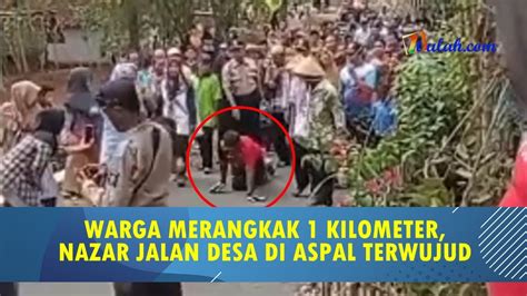 Tempuh Kilometer Dengan Merangkak Warga Gunung Kidul Penuhi Nazarnya