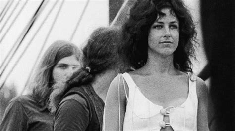 Grace Slick Biography Wiki Height Age Net Worth