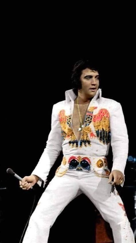 Pin By Ida Ueding On Elvis Presley Elvis Jumpsuits Elvis Presley Concerts Elvis Presley