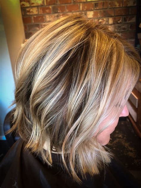 Short Bob Haircut With Blonde Highlights Short Bob Haircuts Bob Hairstyles Hair Styles