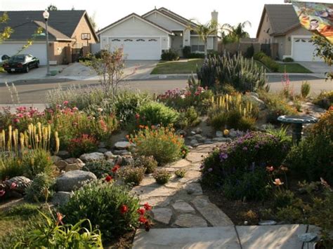 10 Appealing Drought Tolerant Landscaping Design