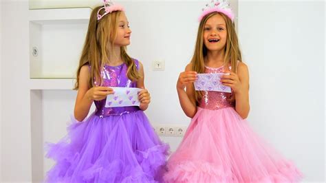 Полина собирается на бал принцесс с подругой - YouTube