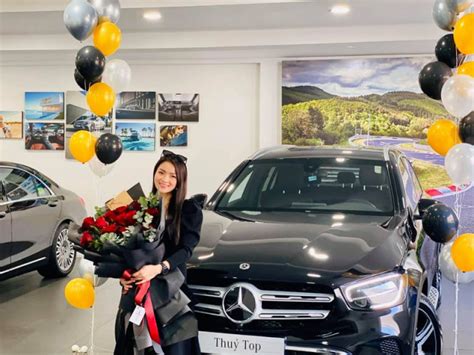 Nghiện Mercedes Benz Hot girl Thuỷ Top tậu GLC Matic