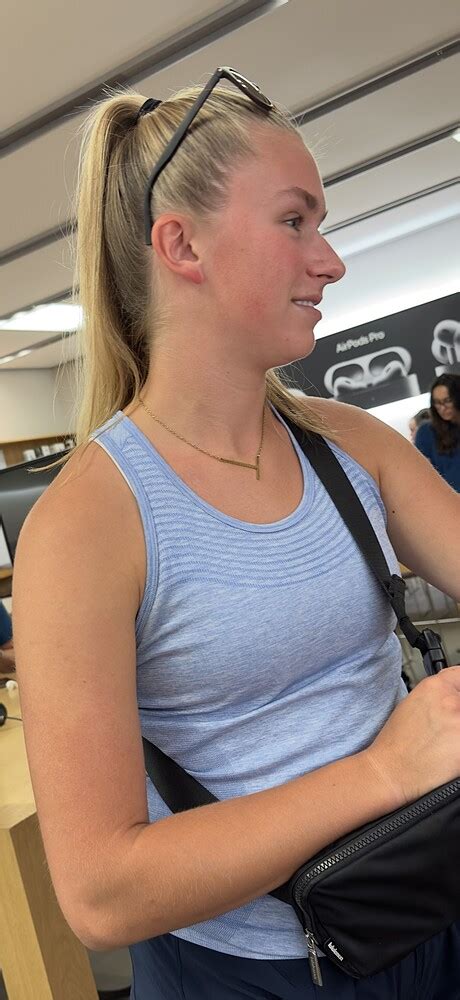 Cute Blonde In Lulu Lemon Shorts Amazing Legs Spandex Leggings