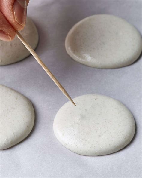 A Step-by-Step Guide to Making Macarons