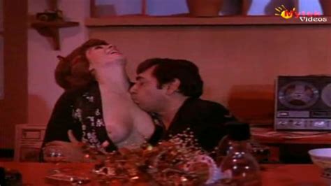 Naked Julissa In El Hombre Perfecto