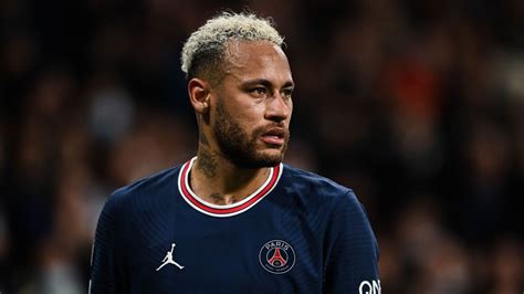 Неймар може да се завърне в Бразилия