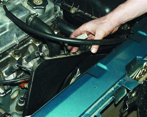 ВАЗ 2110 | Замена электродвигателя вентилятора радиатора системы ...