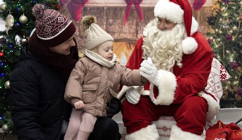 Santa Brings Christmas Cheer To Springfield Villages