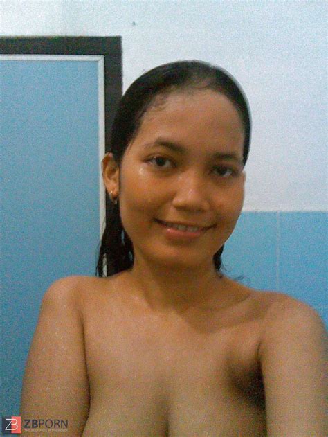 Awek Melayu Tudung Putih Tayang Puting Hitam Zb Porn