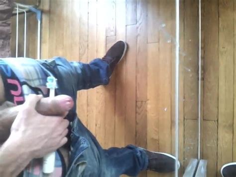 Branle A La Brossse A Dent Gay Man Porn Xhamster