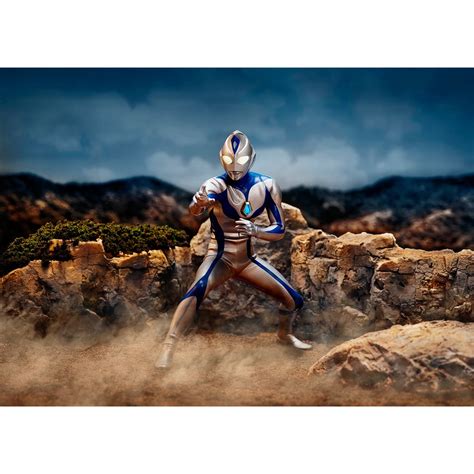 Ultraman Dyna Version A Heros Brave Statue