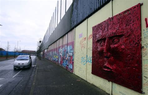 Anorak News Belfast Peace Walls And Murals In Photos