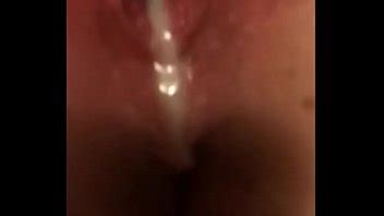 Haciendo Que Su Novia Se Corra Con Un Consolador XVIDEOS