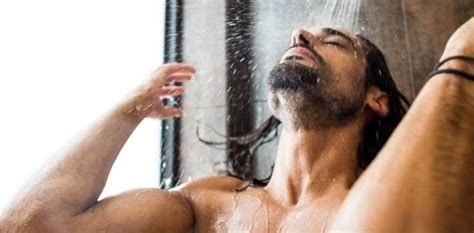 7 Reasons Men Should Start Taking Cold Showers Everyday