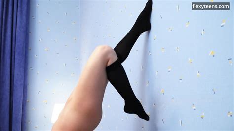 Legs Spreading Big Tits Babe Marina Jomellek