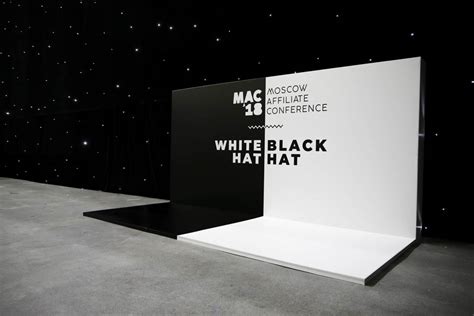 Фотозоны в Москве и Санкт-Петербурге : BrandGroup