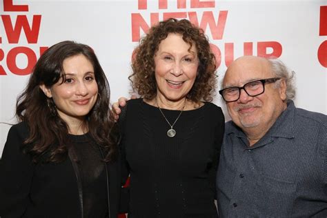 See Danny Devito S Daughter Who S Starring With Him On A New Show