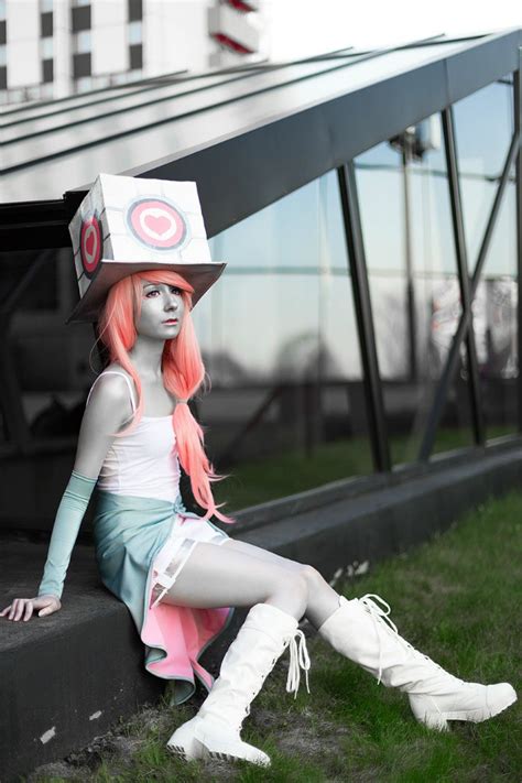 Portal 2 Cube Companion Cosplay By Joyekeehl On Deviantart