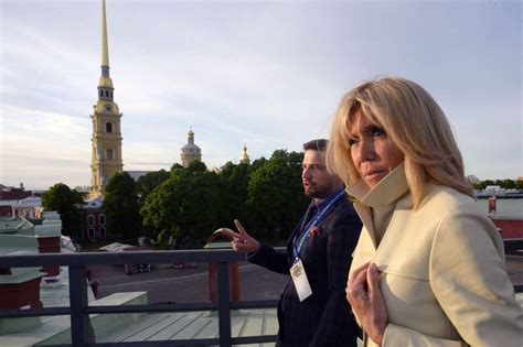 Брижит (не Бардо) бесплатно показывают Санкт - Петербург.: montrealex ...