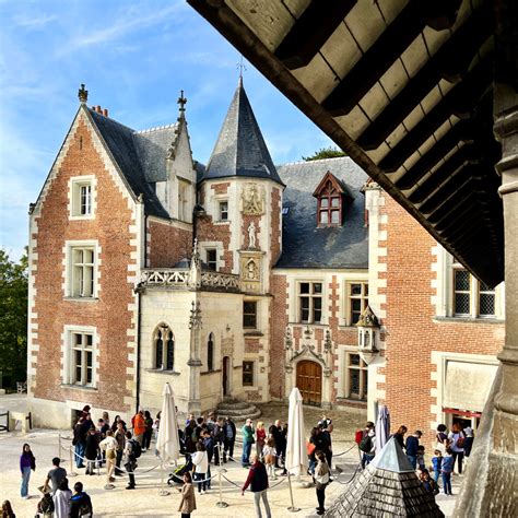 Clos Lucé Art and engineering at Leonardo da Vinci s house in France