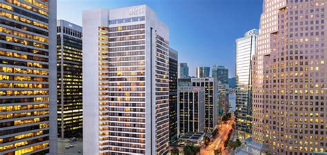 Best Hotels In Vancouver For Romantic Hooneymoon Top Hotels For
