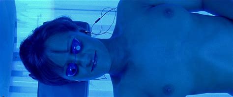 Naked Crystal Lowe In Final Destination