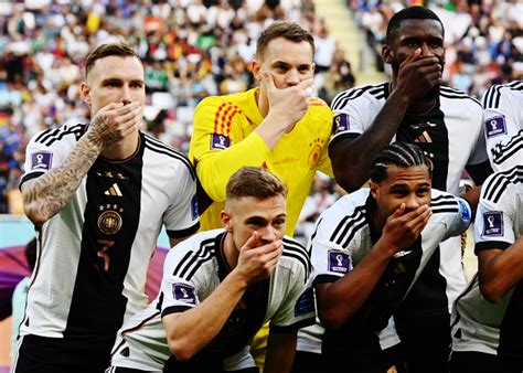 Germany players cover mouths in team photo amid armband row - Stabroek News