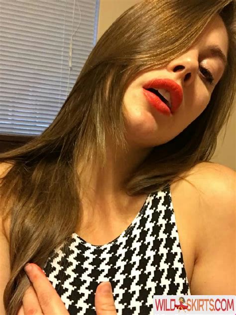 Lillias Right Rightlillias Lillias Right Lilliasright Nude