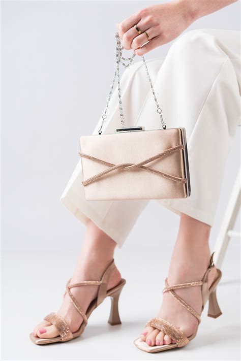 lmn ayakkabı Nude Saten Ortopedik Taban 5mm süngerli Çapraz Kalın Taşlı Abiye Ayakkabı Fiyatı