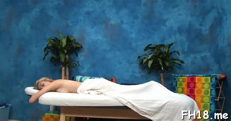 Sexual Darling Alli Rae Enjoys Hardcore Ride