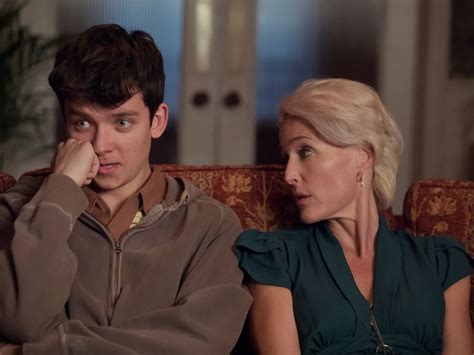 Xem phim Sex Education tôi bỗng nhớ đến một câu nói của bố Nhờ có ông mà tôi sực tỉnh