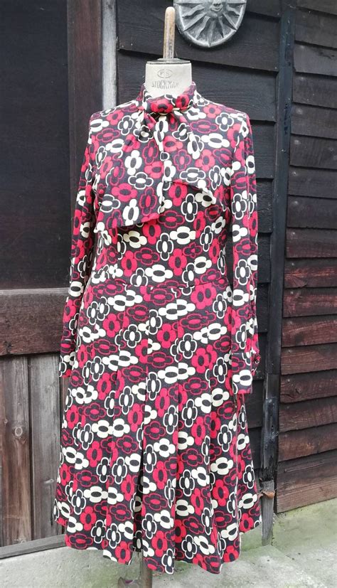 Vintage 1970s Pussy Bow Bold Floral Viscose Midi Dress Etsy