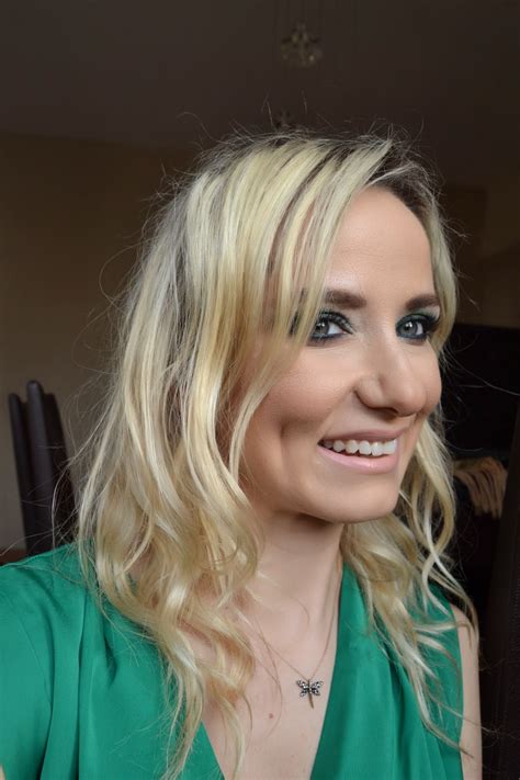 Sebnem S Blog Al Veri Makyaj Moda Ve Dahas Ye Il G Z Makyaj Nude Dudaklar