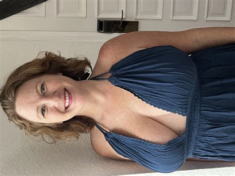 Beach Babe Nude Pics Xhamster