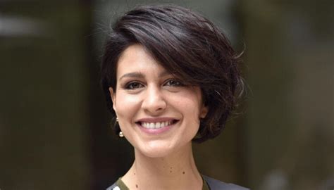 Hot Sexy Giulia Bevilacqua Bikini Pics