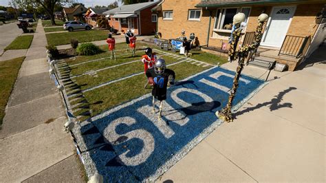 Spooky Detroit Lions themed halloween decorations in St. Clair Shores