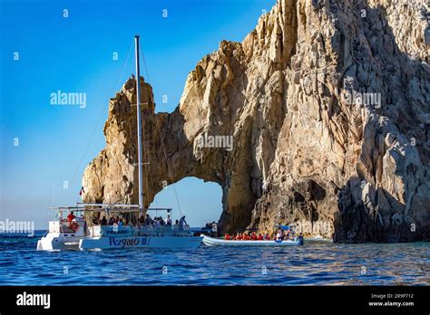 Cabo San Lucas Mexiko Januar Katamaran Und Zodiac Voller