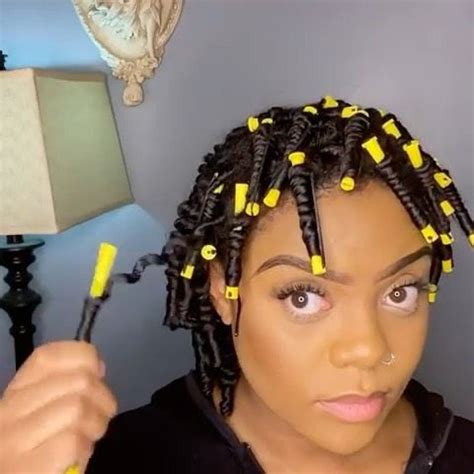 Pin Oleh Stephanie Curl Di Large Curlers Stacked On Sissies Head Di