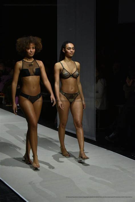 Salon International de la Lingerie SIL Paris défilé The Selection janvier